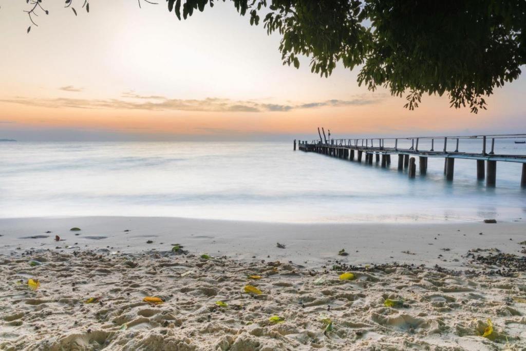Rainbow Sky Hotel Samet Koh Samet Exterior photo