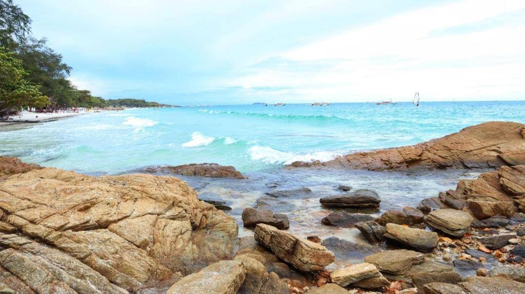 Rainbow Sky Hotel Samet Koh Samet Exterior photo