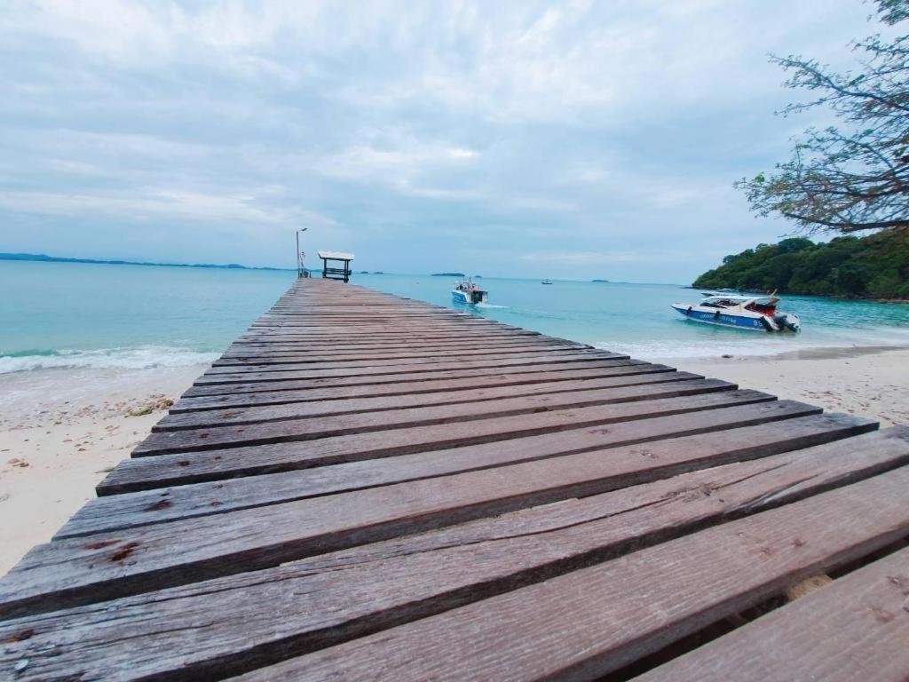 Rainbow Sky Hotel Samet Koh Samet Exterior photo