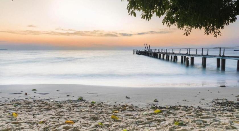 Rainbow Sky Hotel Samet Koh Samet Exterior photo